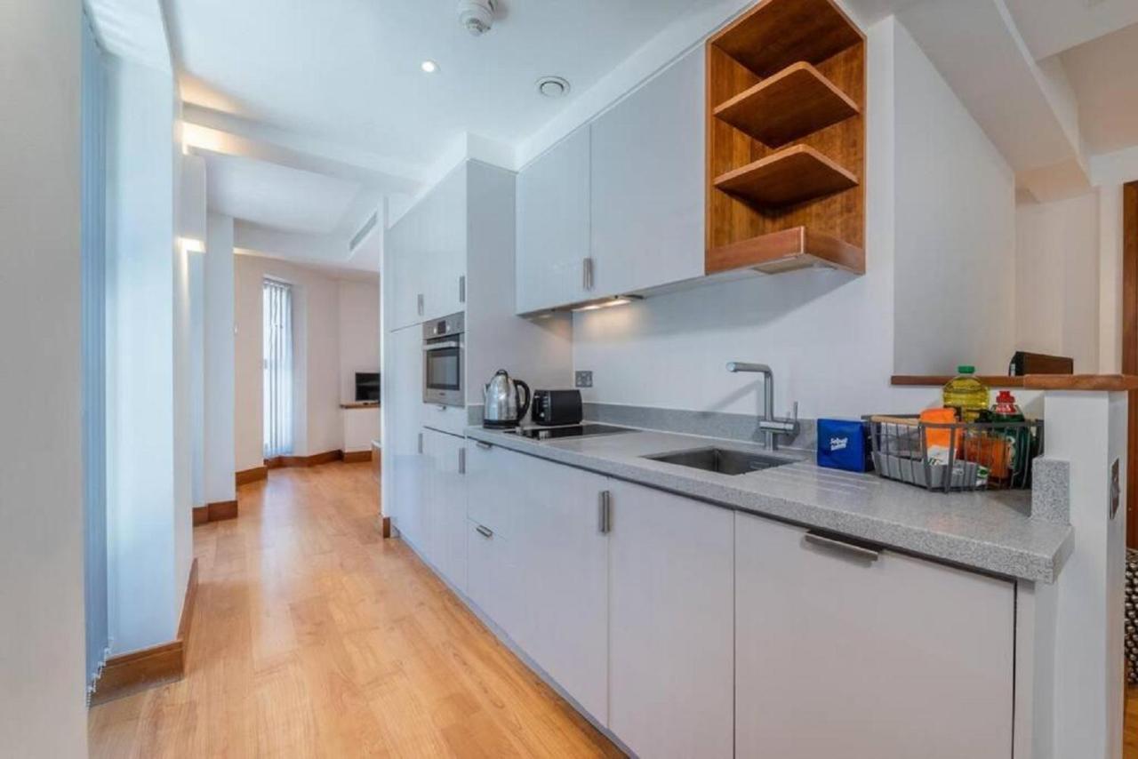 Studio - Tower Hill - City Centre By Prime London Stays N-8 Ngoại thất bức ảnh